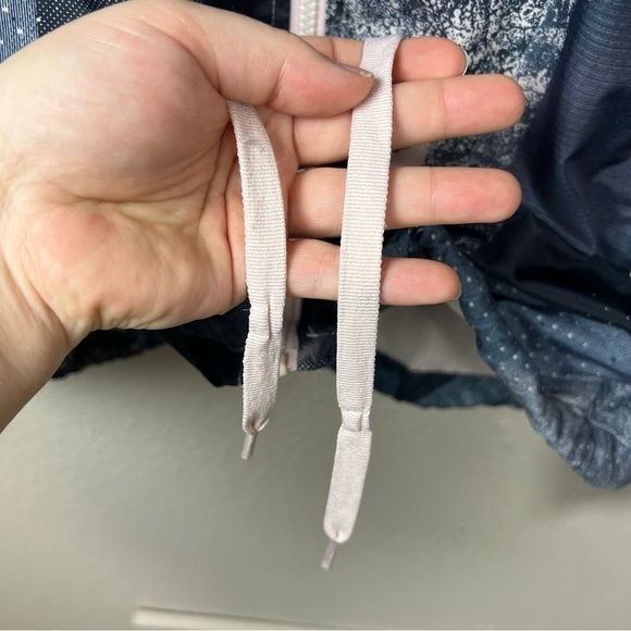 Zyia Active Radical Bomber Hooded Jacket Pale Pink and Blue Estimated Sz M - Picture 9 of 10